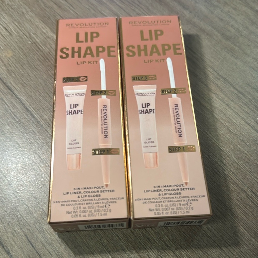 Revolution Lip Shape Lip Kit - Warm Nude